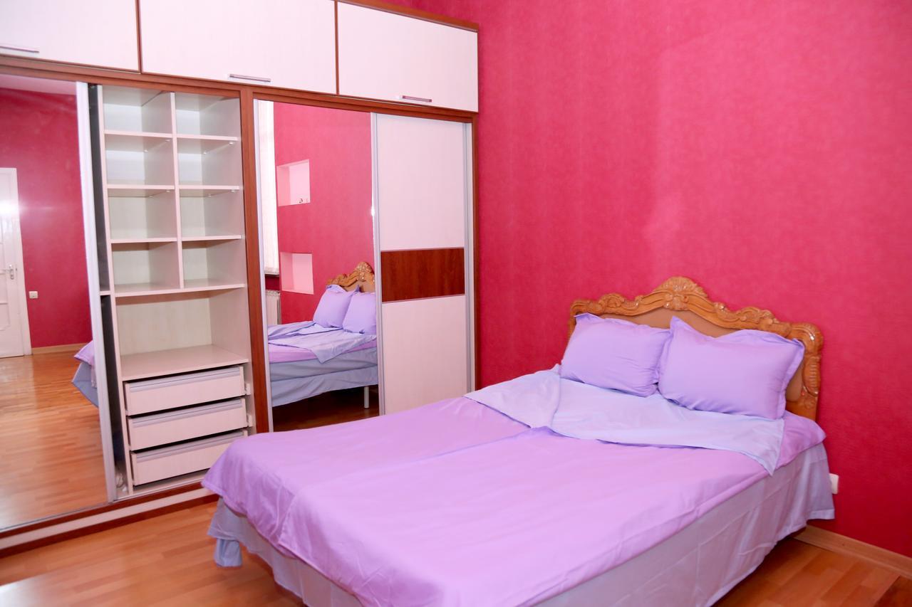 Apartment On 11 Amiryan Street Erivan Dış mekan fotoğraf
