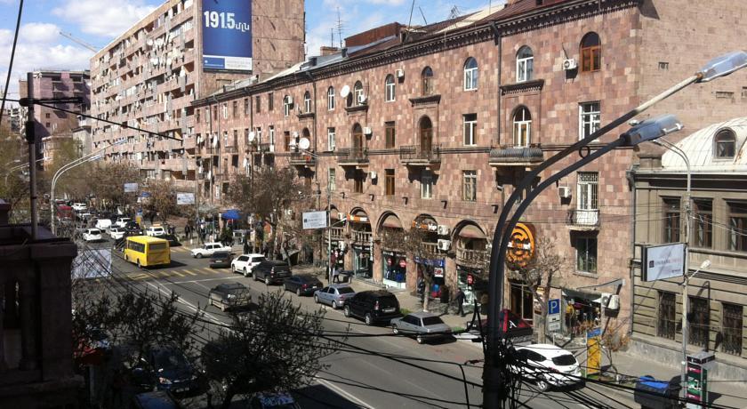 Apartment On 11 Amiryan Street Erivan Dış mekan fotoğraf